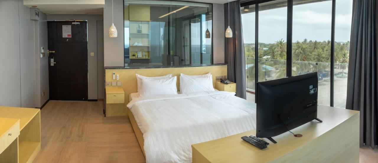 Swarn By Hawks Hotels Kamadhoo ภายนอก รูปภาพ