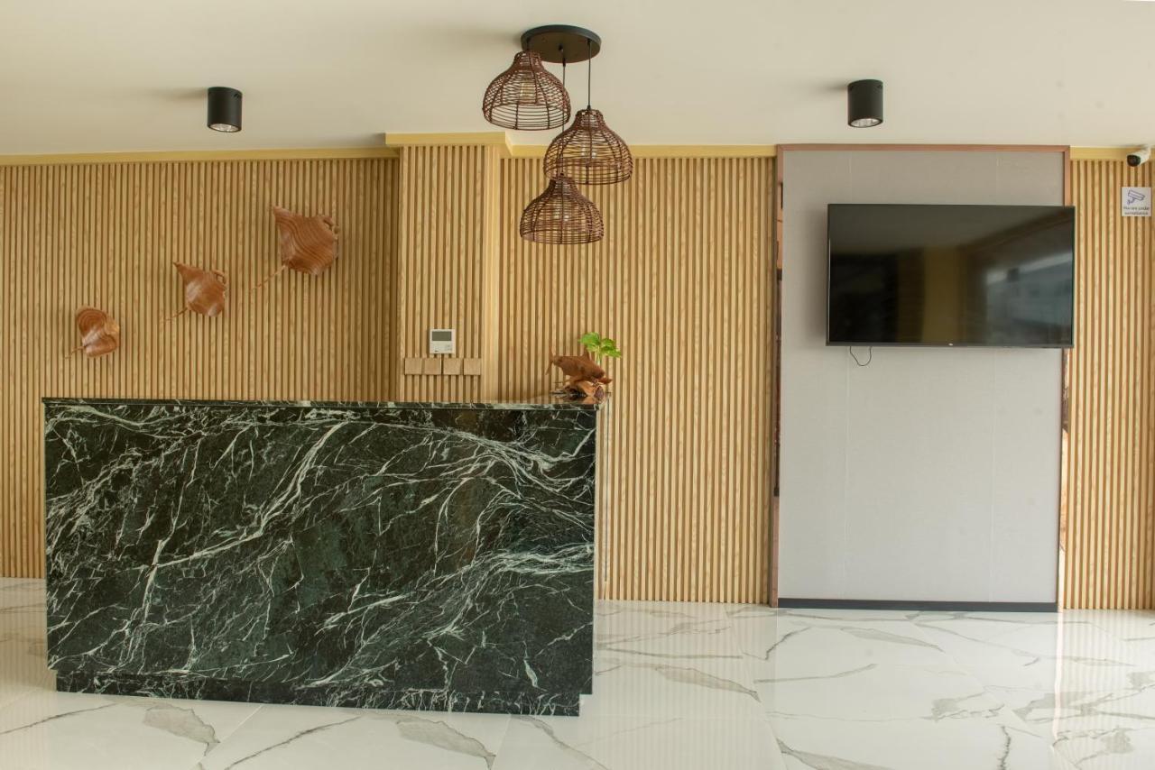 Swarn By Hawks Hotels Kamadhoo ภายนอก รูปภาพ