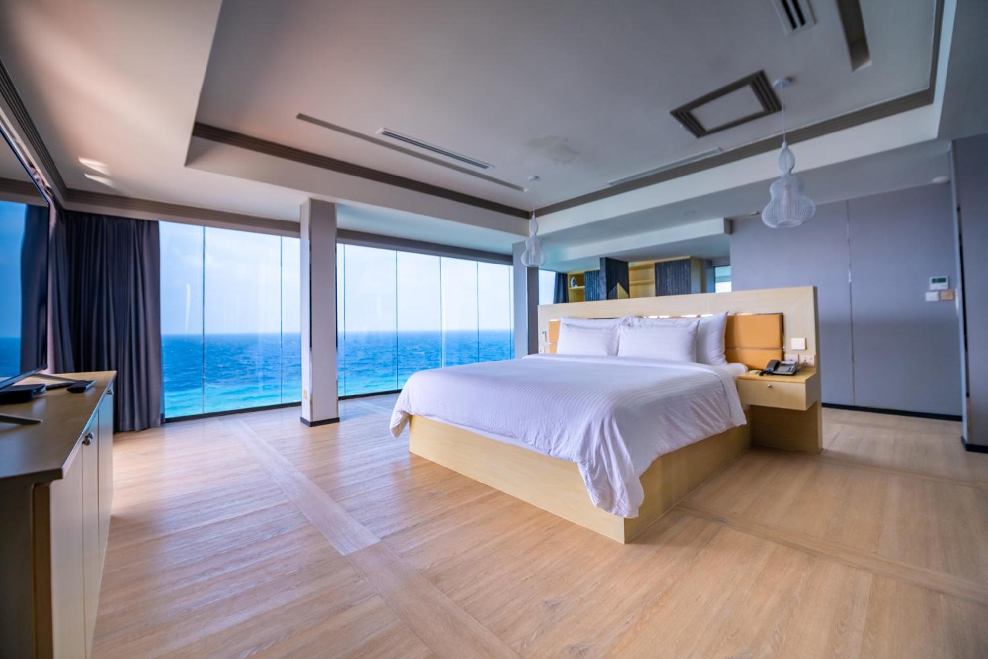 Swarn By Hawks Hotels Kamadhoo ภายนอก รูปภาพ