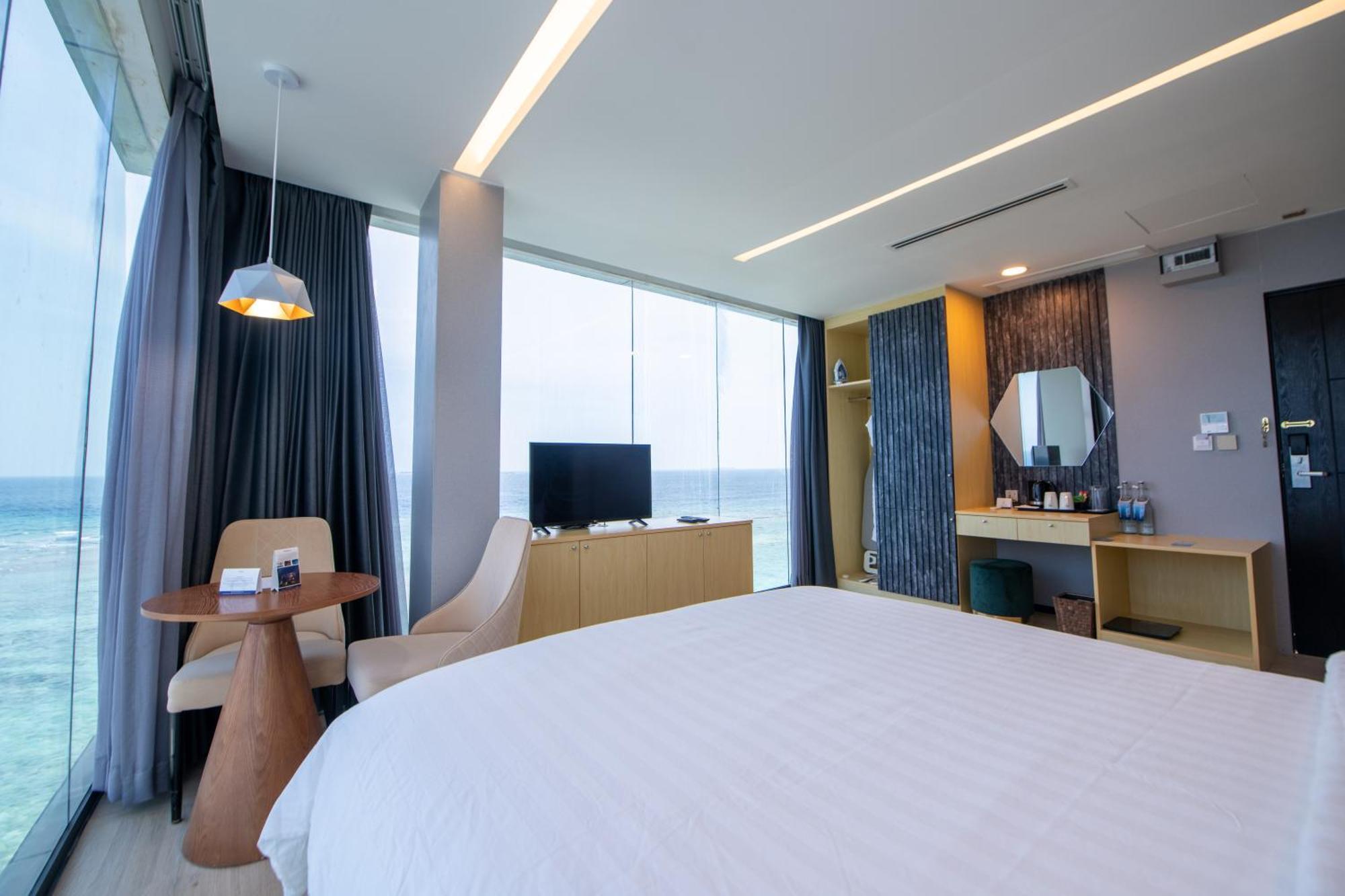 Swarn By Hawks Hotels Kamadhoo ภายนอก รูปภาพ